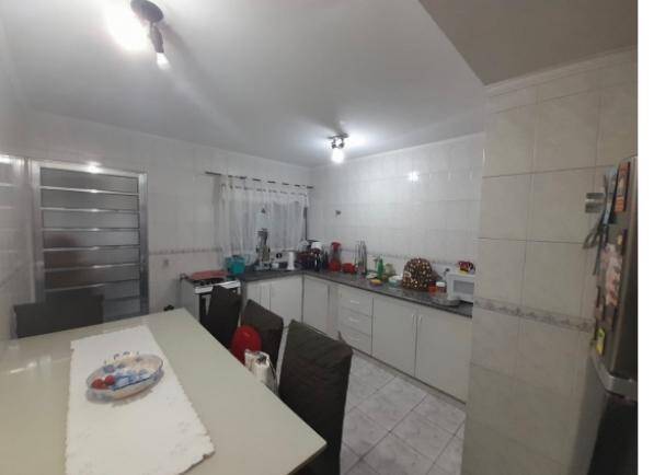 Sobrado à venda com 3 quartos, 160m² - Foto 9