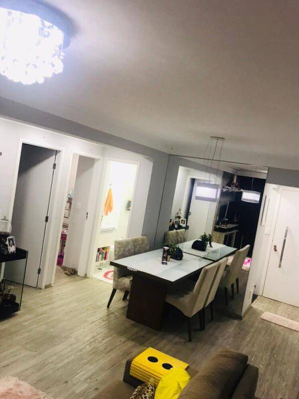 Apartamento à venda com 3 quartos, 73m² - Foto 2