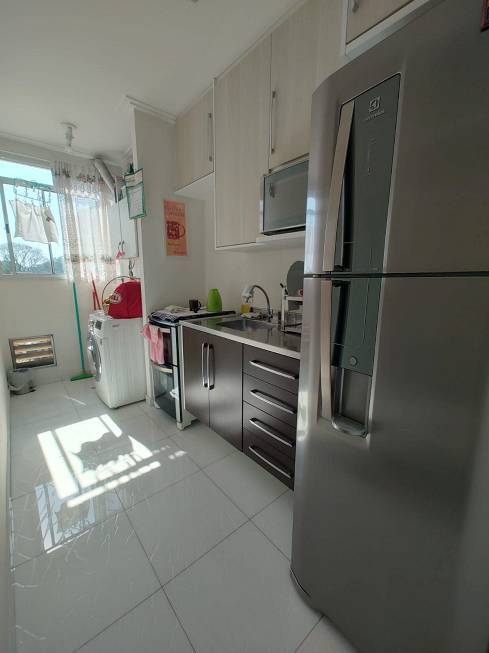 Apartamento à venda com 2 quartos, 44m² - Foto 2