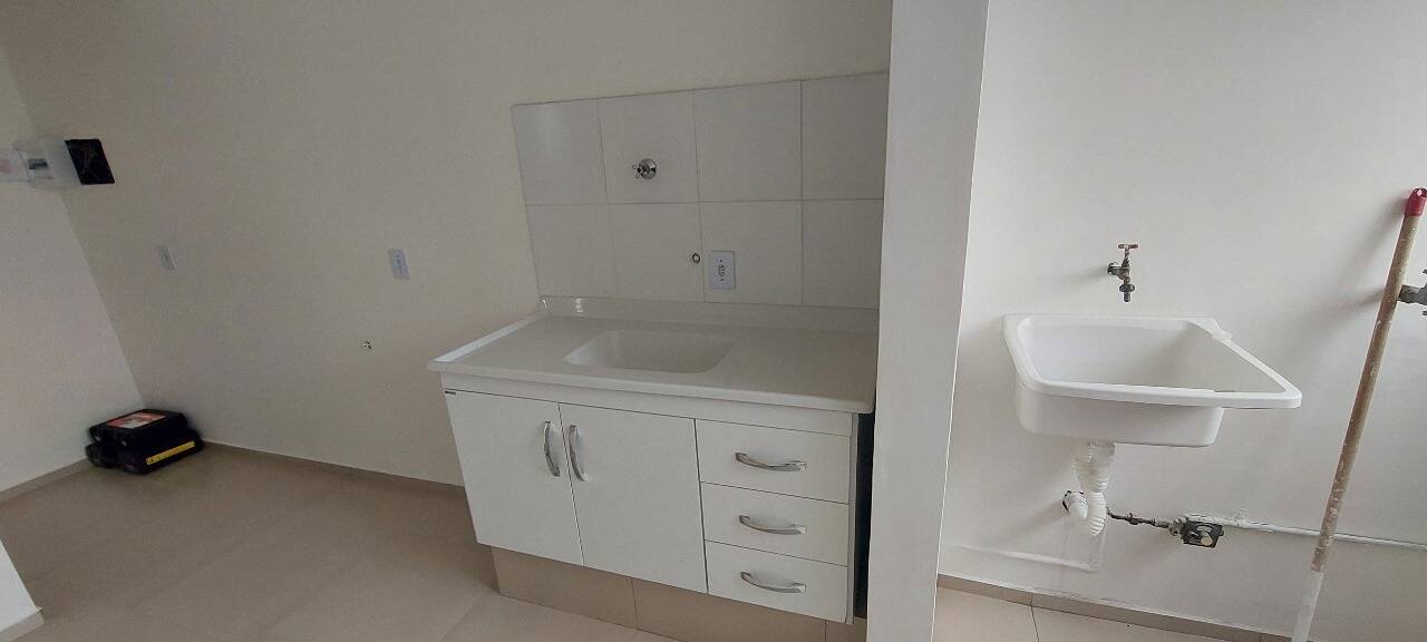 Apartamento à venda com 2 quartos, 49m² - Foto 4