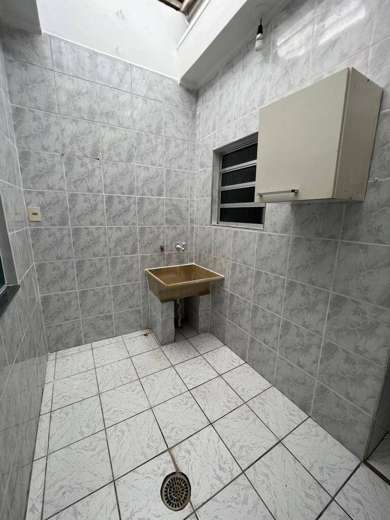 Casa à venda com 2 quartos, 120m² - Foto 7