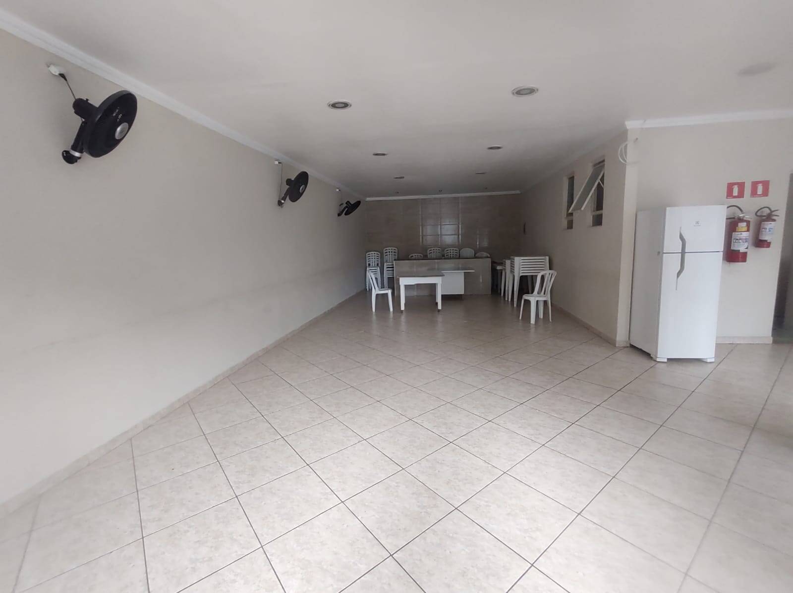 Apartamento à venda com 2 quartos, 43m² - Foto 13