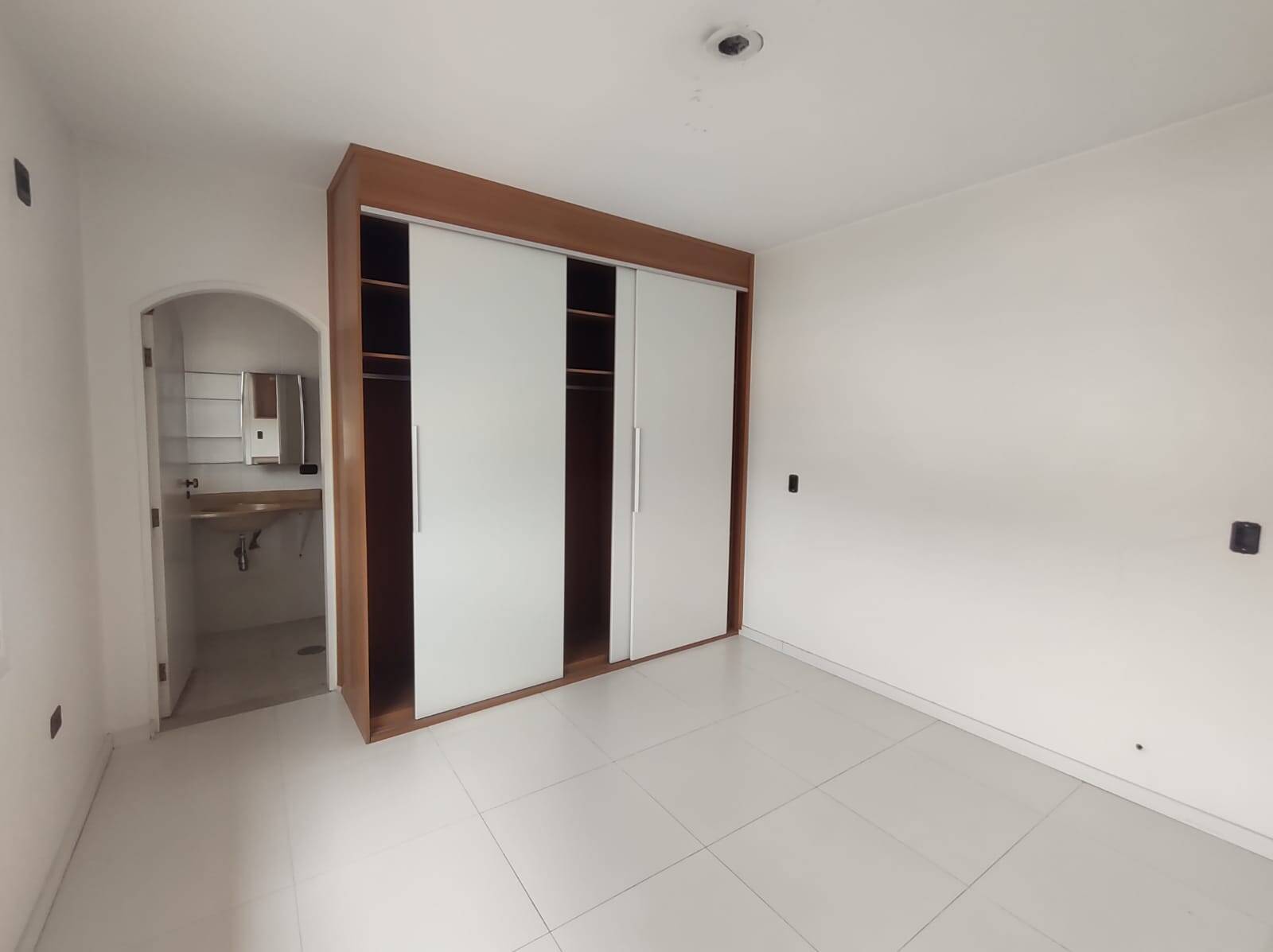 Sobrado à venda com 4 quartos, 250m² - Foto 21