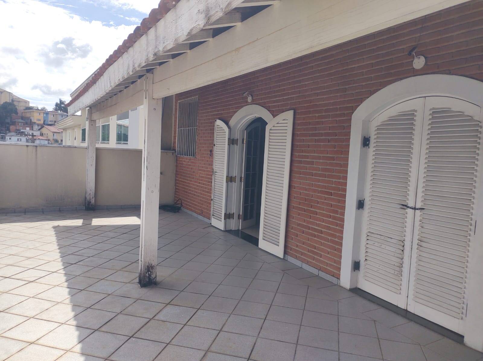 Sobrado à venda com 4 quartos, 250m² - Foto 9