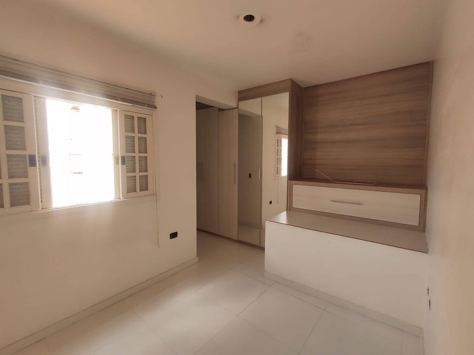 Sobrado à venda com 4 quartos, 250m² - Foto 15