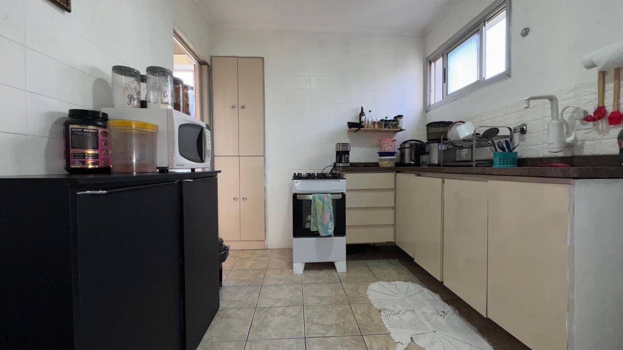 Apartamento à venda com 2 quartos, 69m² - Foto 5