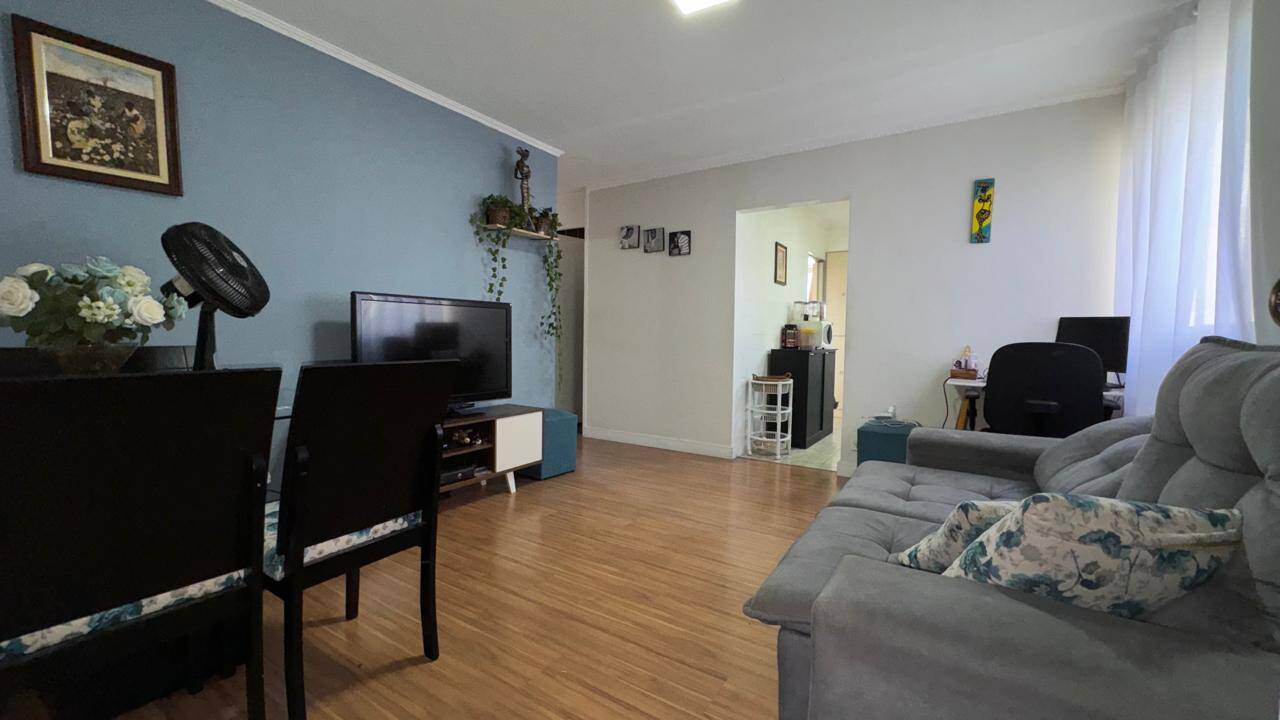 Apartamento à venda com 2 quartos, 69m² - Foto 2