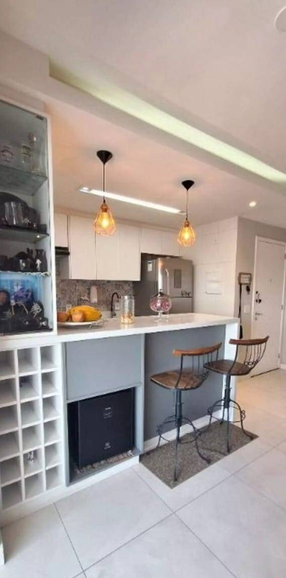 Apartamento à venda com 2 quartos, 75m² - Foto 8