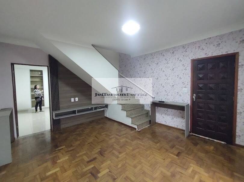 Sobrado à venda com 2 quartos, 174m² - Foto 4