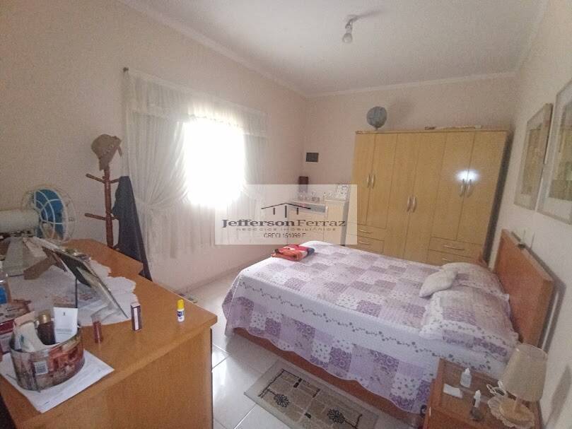 Casa à venda com 2 quartos, 165m² - Foto 8