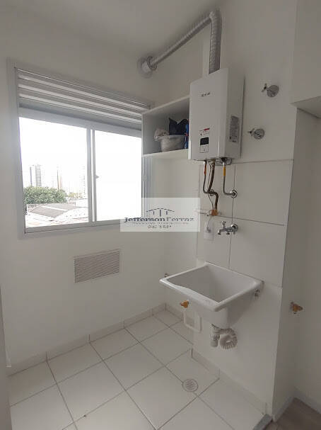 Apartamento para alugar com 2 quartos, 39m² - Foto 4