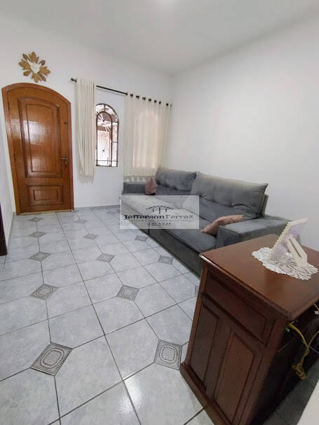 Casa à venda com 2 quartos, 120m² - Foto 2